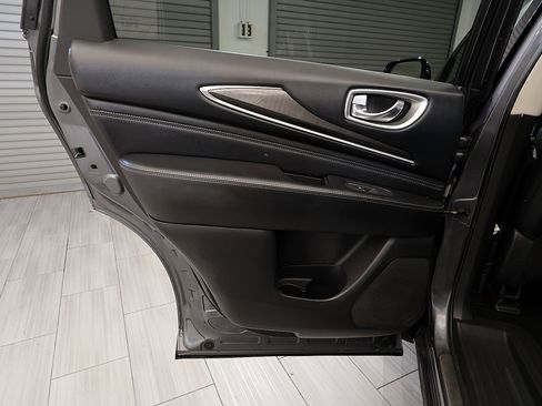 Used 2019 INFINITI QX60 Luxe w/ Essential Package AWD/4WD image 15