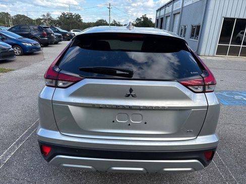 Used 2024 Mitsubishi Eclipse Cross SE image 8