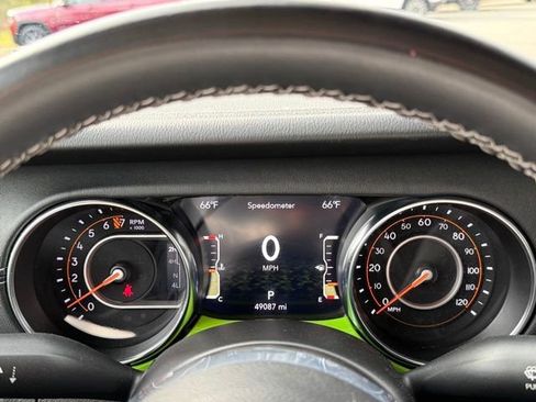 Used 2022 Jeep Gladiator Overland w/ Popular Equipment Package image 17