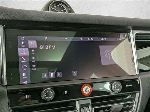 New 2026 Porsche Macan image 17