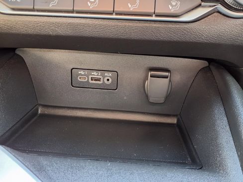 Used 2025 Nissan Altima 2.5 SV image 11