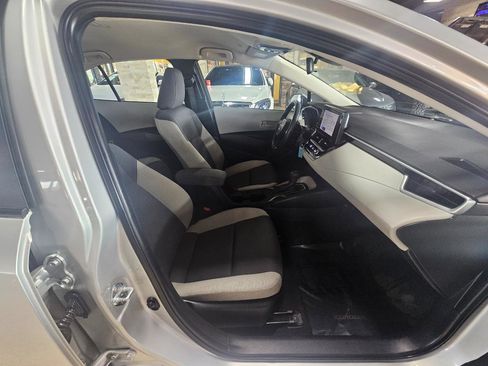 Used 2023 Toyota Corolla LE FWD image 11