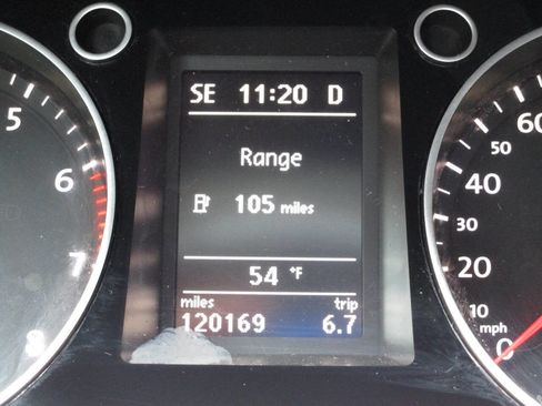 Used 2010 Volkswagen CC Sport image 15