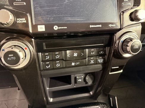 Used 2022 Toyota 4Runner TRD Pro AWD/4WD image 29