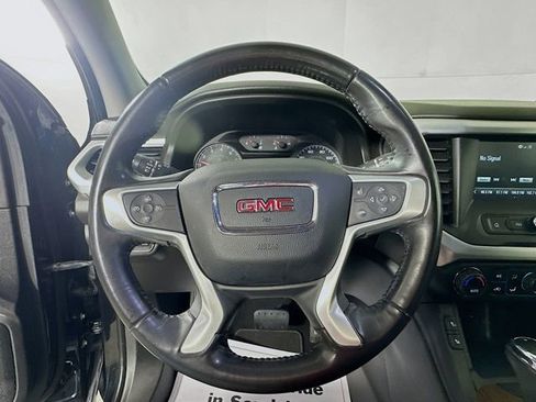 Used 2019 GMC Acadia SLE image 12