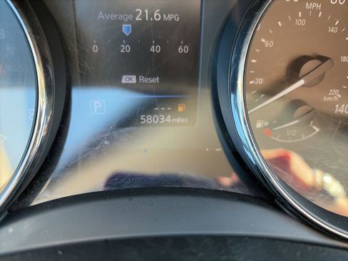 Used 2018 Nissan Rogue S image 16