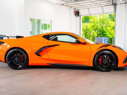 Used 2023 Chevrolet Corvette Stingray Premium Cpe w/ Z51 Performance Package image 7