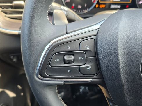 Used 2023 Buick Envision Essence AWD/4WD image 20