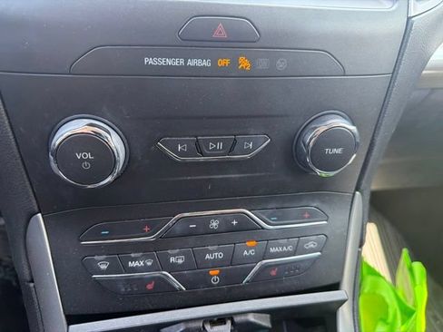Used 2020 Ford Edge SEL w/ Convenience Package AWD/4WD image 16