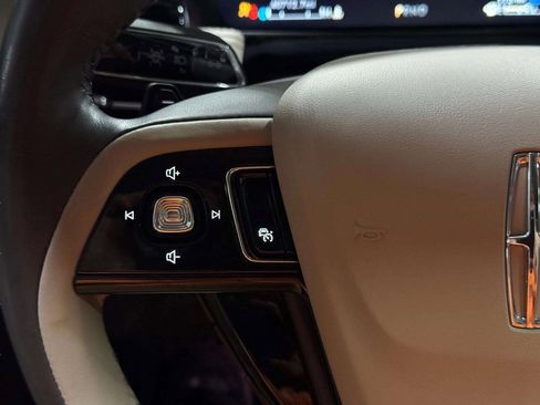 Certified 2022 Lincoln Corsair Grand Touring w/ Elements Technology Bundle image 12