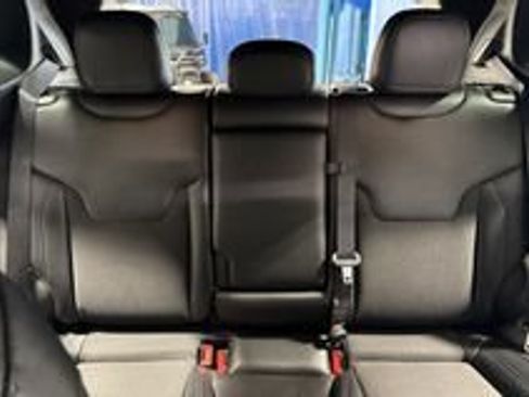 Used 2024 Jeep Compass Latitude AWD/4WD image 34