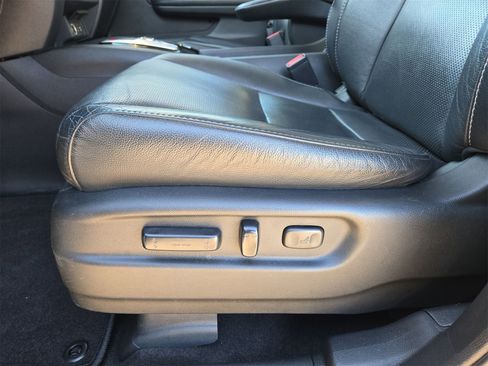 Used 2018 Honda Pilot Elite image 17