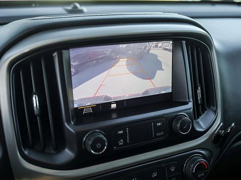 Used 2020 GMC Canyon Denali image 20