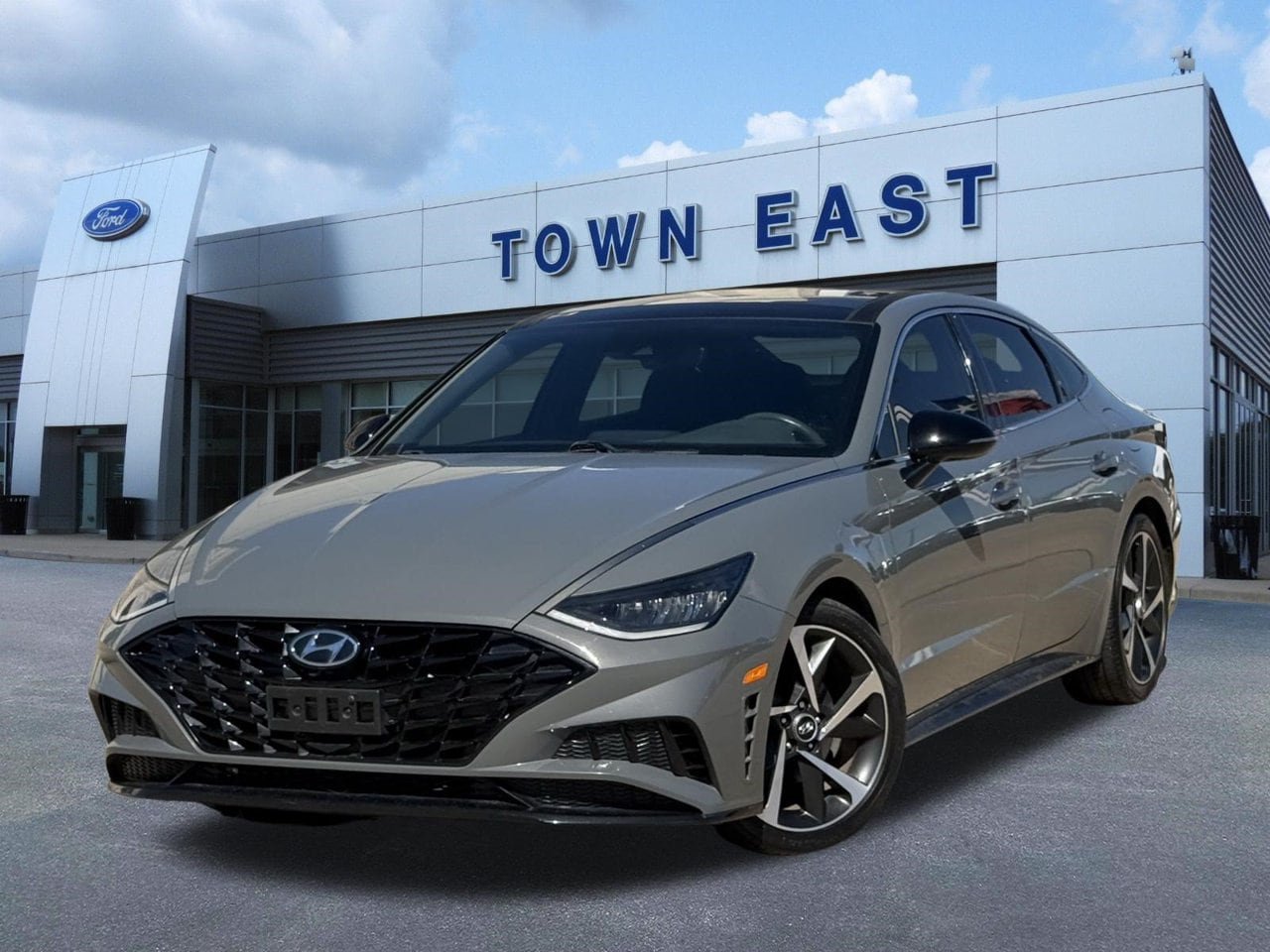 Used 2021 Hyundai Sonata SEL Plus w/ Tech Package FWD image 1