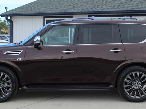 Used 2022 Nissan Armada Platinum w/ Captain's Chairs Package AWD/4WD image 2