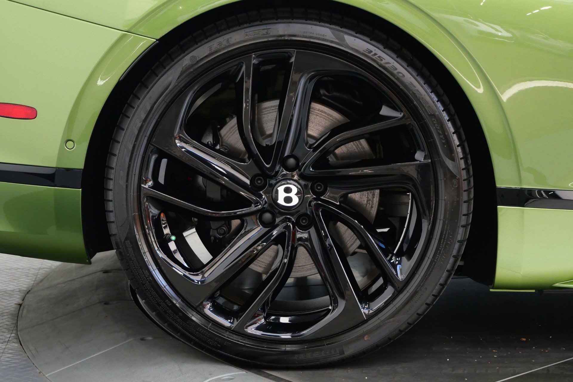 Used 2025 Bentley Continental GT Speed AWD/4WD image 39