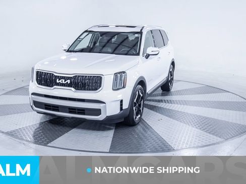 Used 2024 Kia Telluride EX FWD image 2