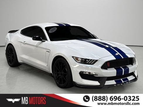 Used 2016 Ford Mustang Shelby GT350 w/ Technology Package RWD image 6