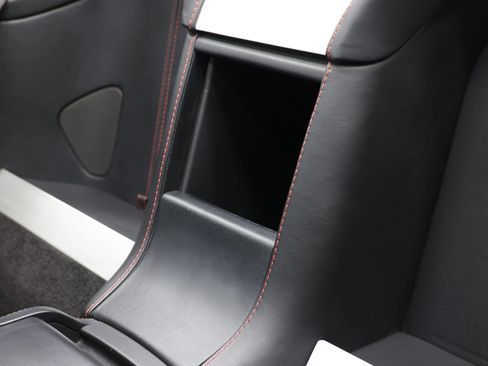 Used 2016 Aston Martin V8 Vantage GT RWD image 42