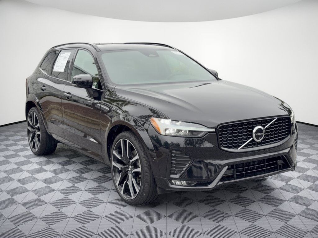 Used 2024 Volvo XC60 B5 Ultimate AWD/4WD image 7