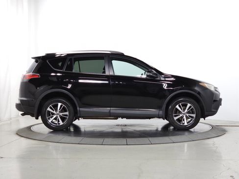 Used 2016 Toyota RAV4 XLE AWD/4WD image 10