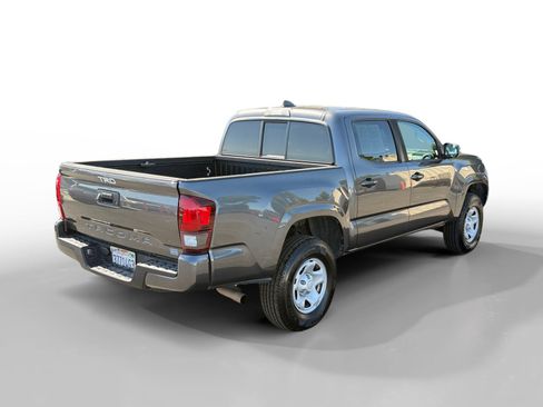 Used 2020 Toyota Tacoma SR w/ SR Convenience Package RWD image 5
