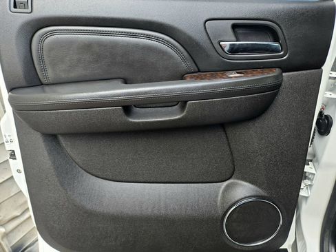 Used 2013 GMC Sierra 3500 Denali image 37