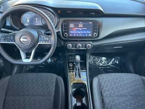 Certified 2023 Nissan Kicks SV image 4