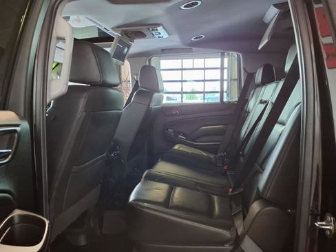 Used 2019 GMC Yukon XL SLT w/ Open Road Package image 17