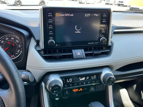 Used 2019 Toyota RAV4 XLE w/ Convenience Package AWD/4WD image 17