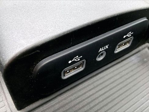 Used 2018 RAM 2500 Laramie w/ Sport Appearance Group image 32