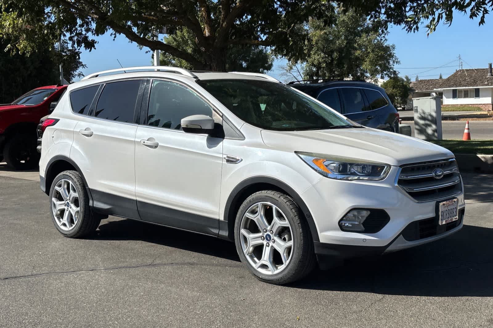 Used 2019 Ford Escape Titanium FWD image 10