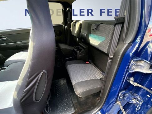 Used 2009 GMC Canyon SLE image 16