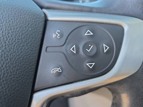 Used 2022 GMC Terrain SLT w/ Infotainment Package II image 17