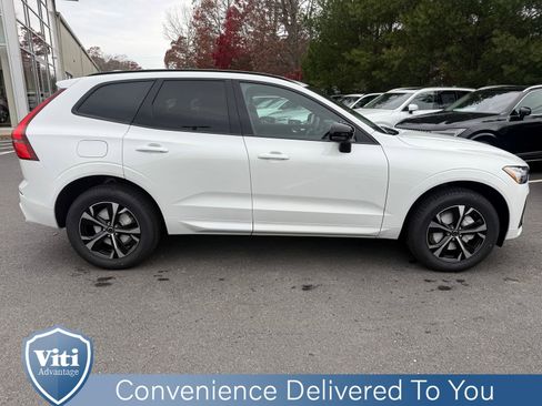 New 2026 Volvo XC60 B5 Core w/ Climate Package image 9