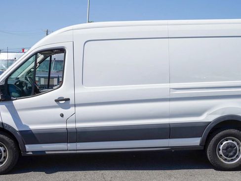 Used 2018 Ford Transit 250 148 Medium Roof RWD image 3