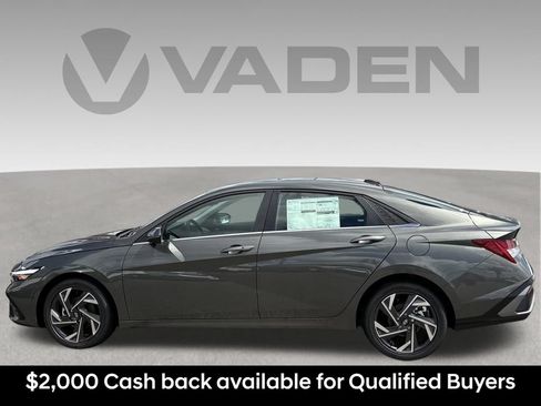 New 2026 Hyundai Elantra Limited FWD image 2