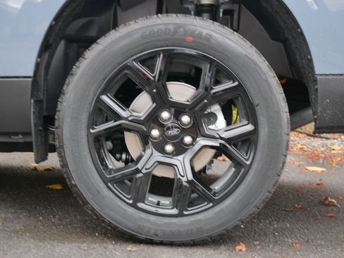 New 2025 Ford Maverick Lariat w/ Black Appearance Package image 19