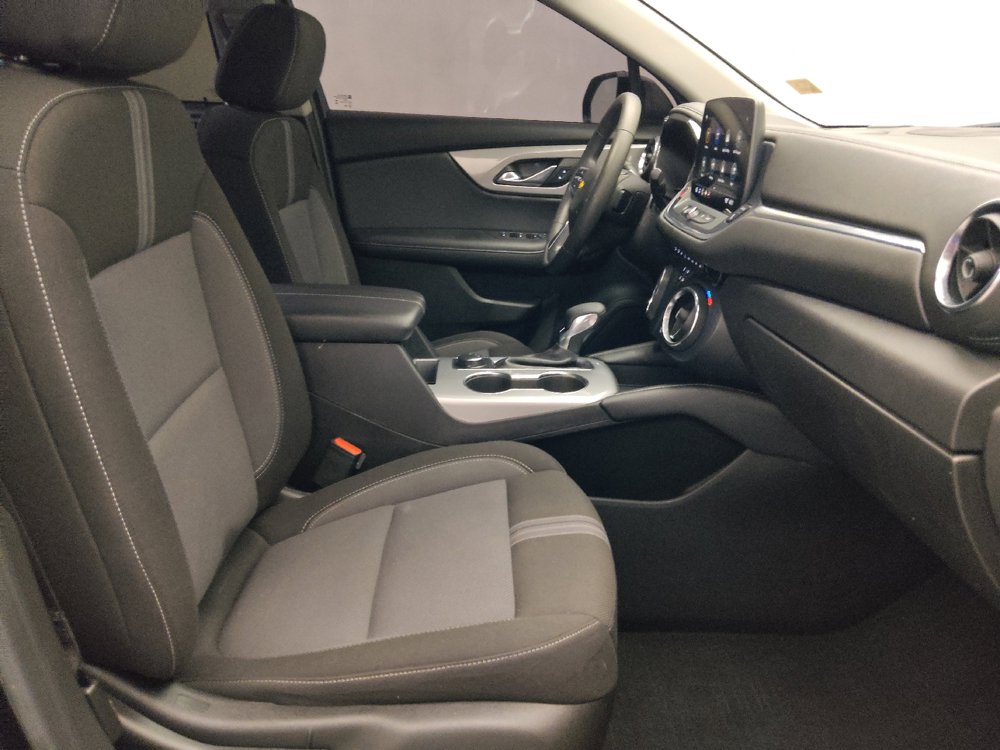 Used 2023 Chevrolet Blazer LT FWD image 21