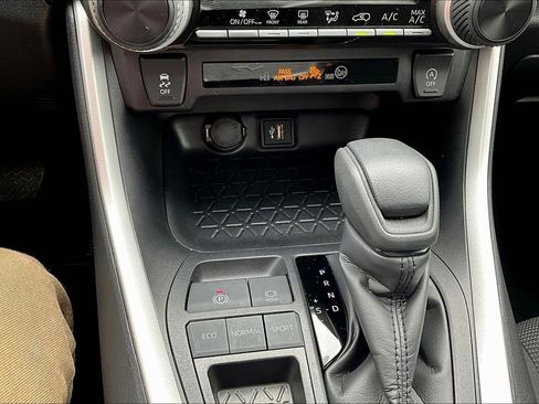 Used 2025 Toyota RAV4 LE image 16