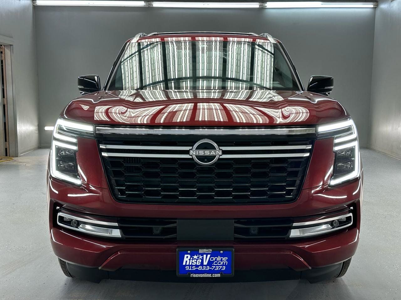 Used 2025 Nissan Armada Platinum w/ Convenience Package RWD image 2