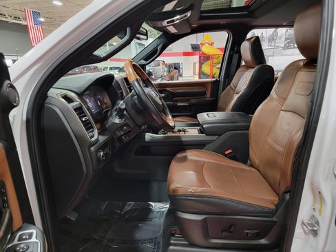 Used 2019 RAM 3500 Limited image 17