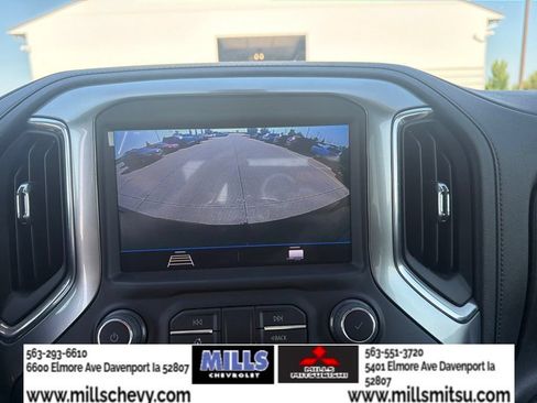 Used 2022 Chevrolet Silverado 1500 LT AWD/4WD image 15