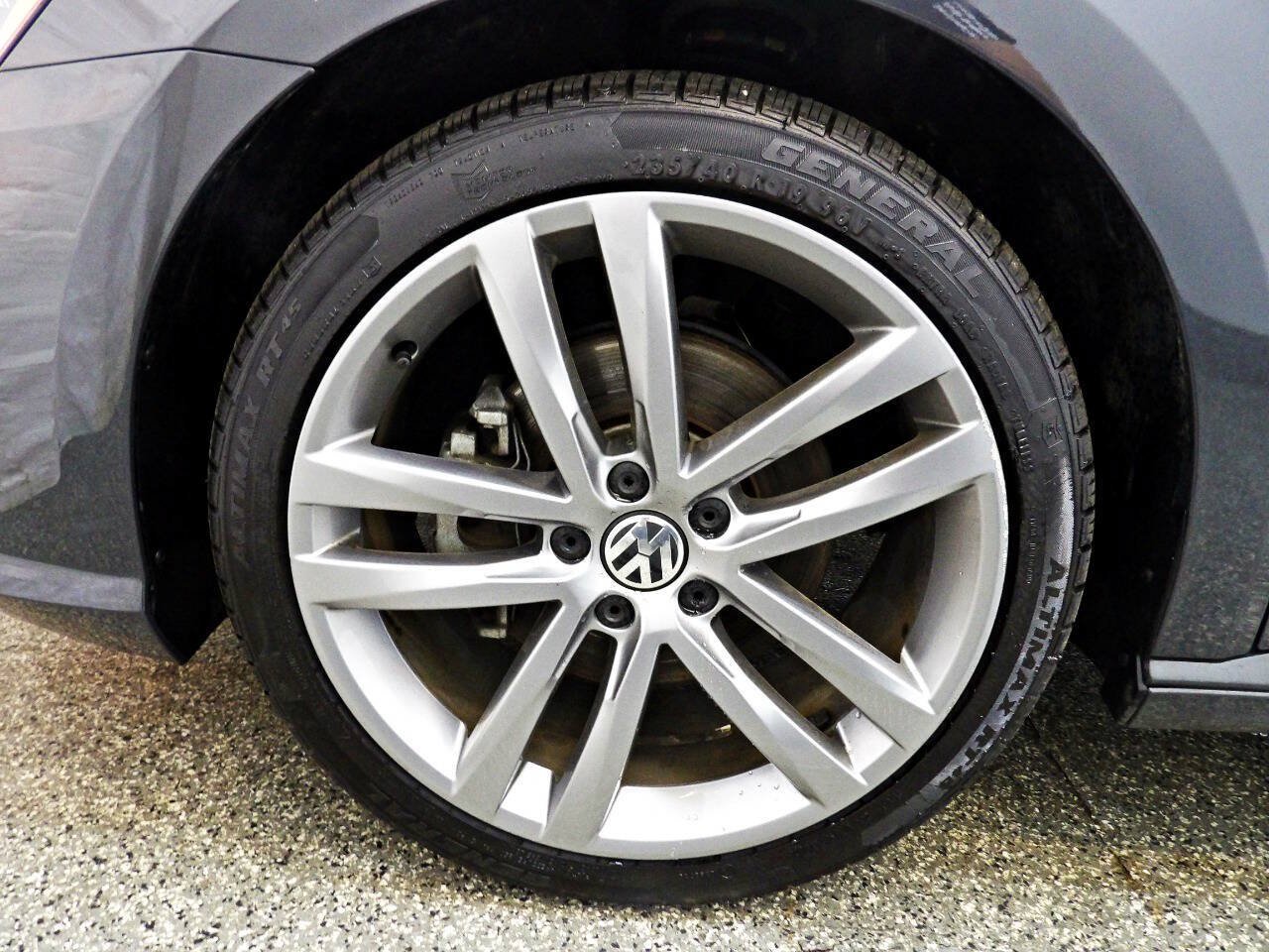 Used 2017 Volkswagen Passat 1.8T R-Line FWD image 18
