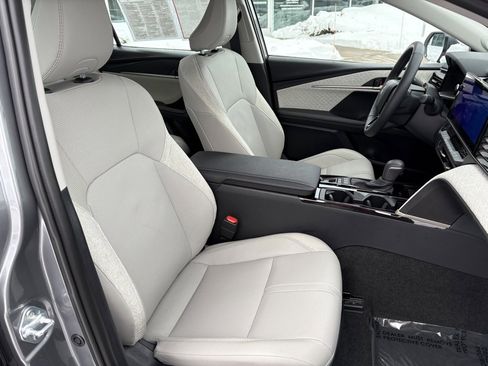 Used 2026 Toyota Camry XLE image 11