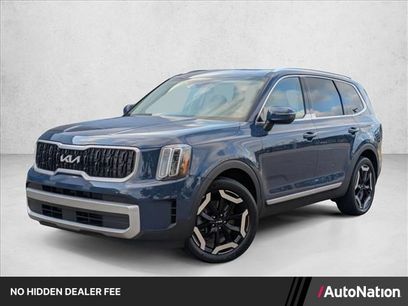 Used 2023 Kia Telluride EX w/ EX Captain's Chair Package
