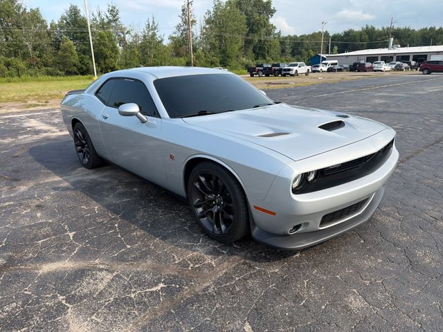 Used 2020 Dodge Challenger R/T Scat Pack RWD image 11