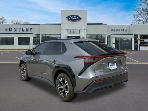 Used 2024 Toyota bZ4X AWD w/ Weather Package image 5