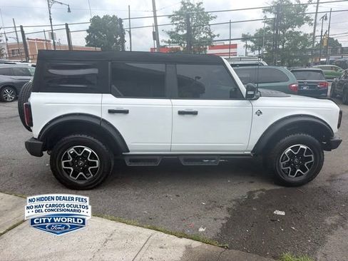 Used 2024 Ford Bronco Outer Banks AWD/4WD image 4