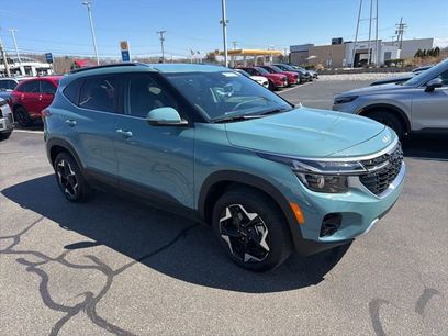 Used 2025 Kia Seltos EX